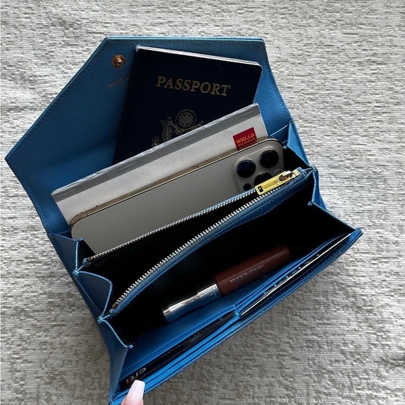 YSL Cassandre Matelasse large flap wallet in gain de poudre leather sky blue - Picture 7 of 9